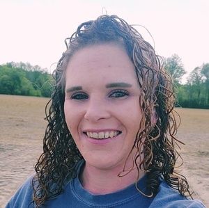 Meet your Posher, Raegan